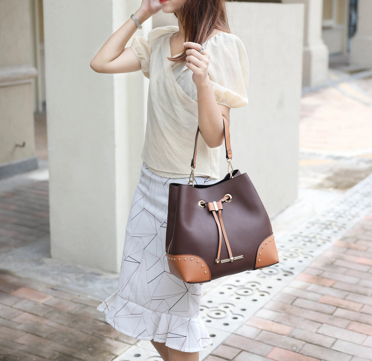Vegan Leather Bucket Bag & Wristlet Wallet 2-Piece Set K7177