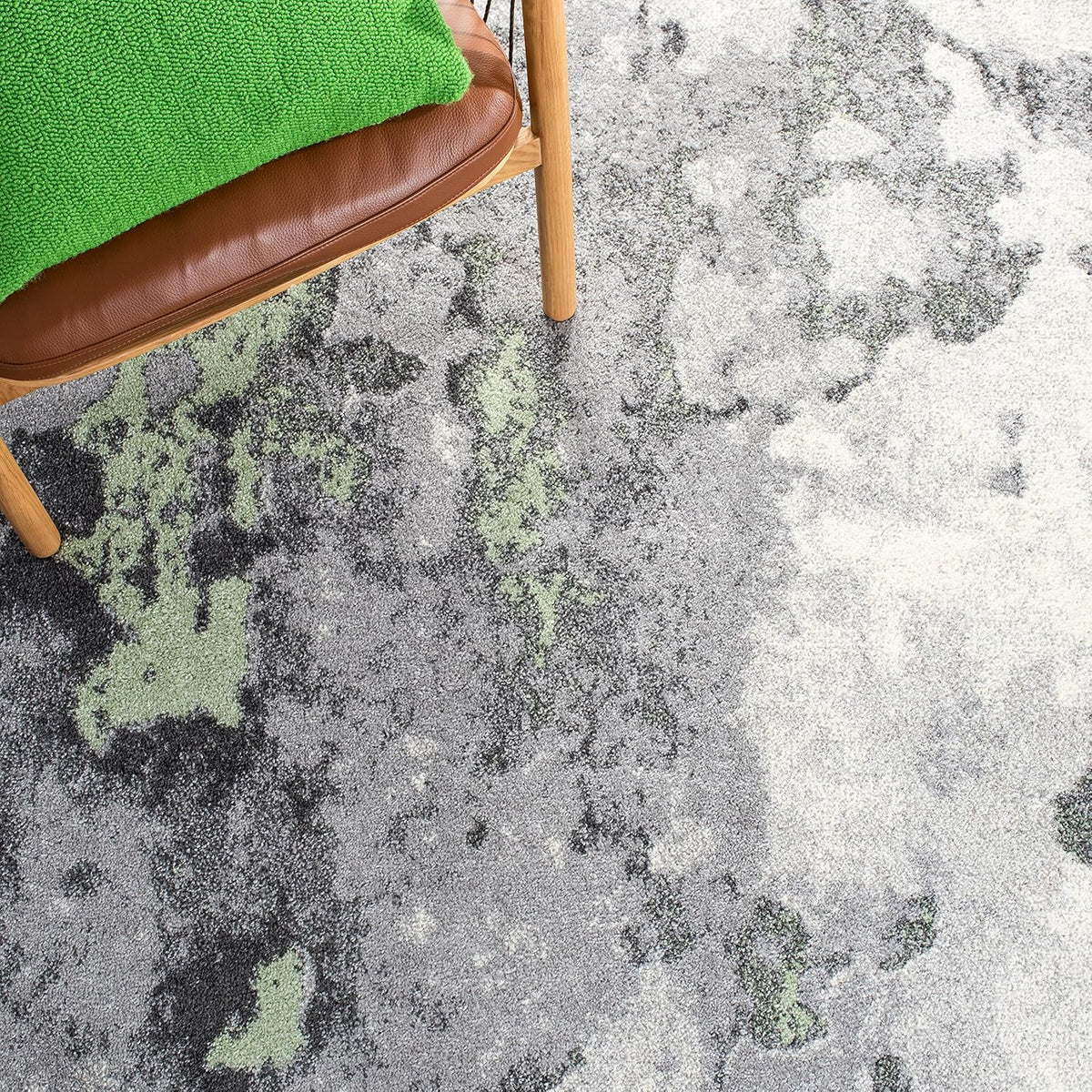 Green & Grey 4' Square Area Rug H3892