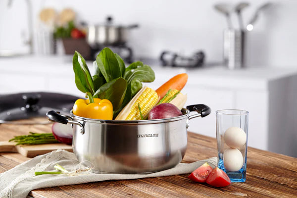 Stainless-Steel Casserole Pot with Glass Lid 22cm J26977