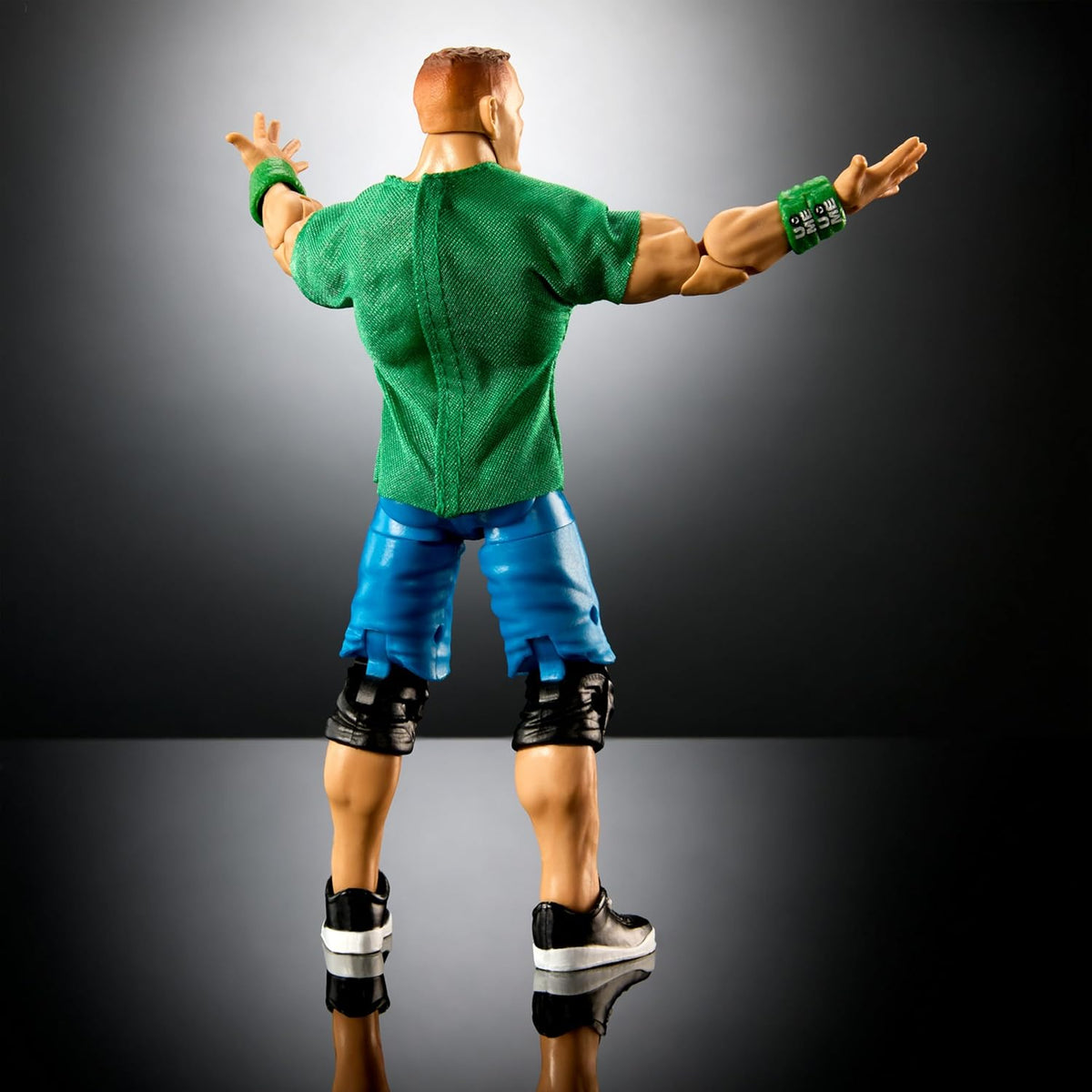 WWE Elite Collection Action Figure with Accessory & Build-A-Figure Parts O370030