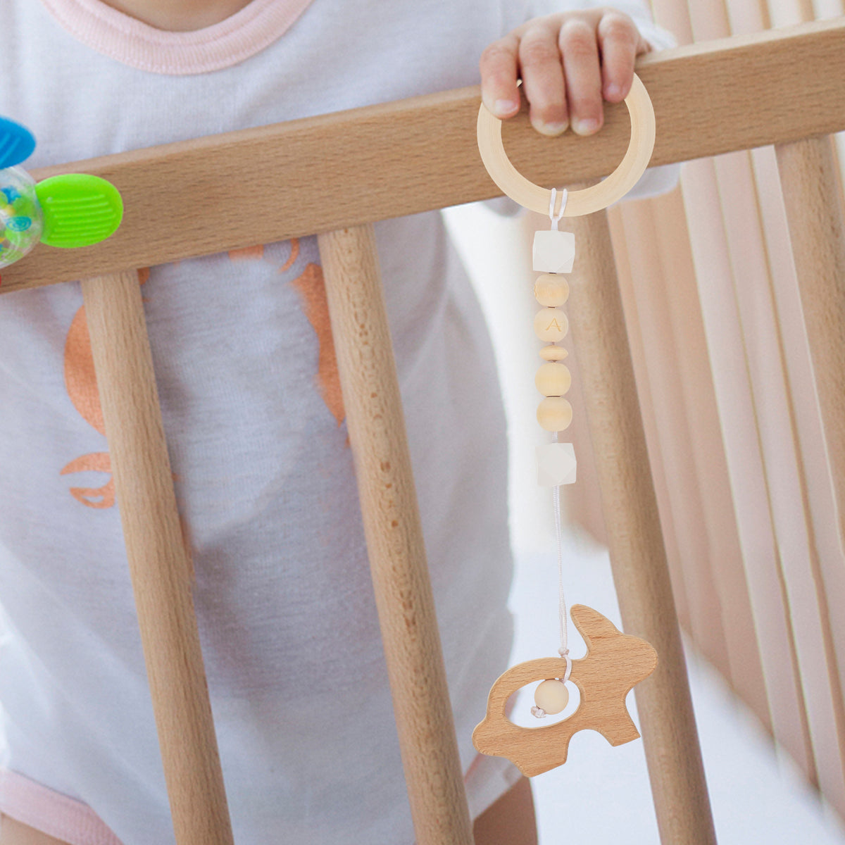 Wood Baby Gym Fitness Rack with Wooden Rattle Spinners D321