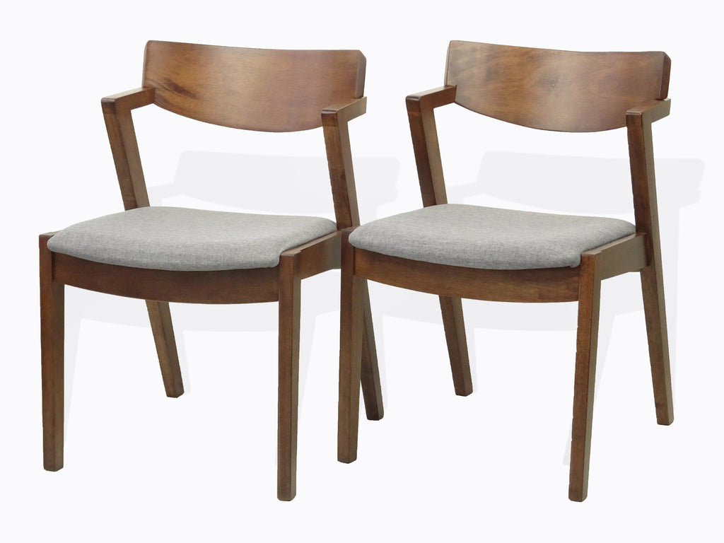 Solid Wood Dining Table and 2 Armchairs Medium Brown Y359667